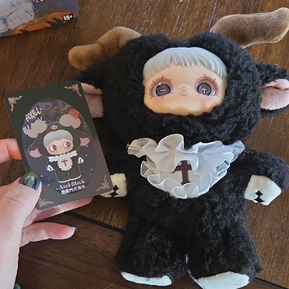 MayMei Dark Forest Collectors Doll - Confirmed Axel Black - Picture 2 of 6
